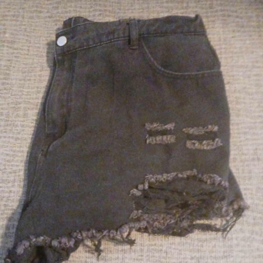 Distressed denim cutoffs-Size 24